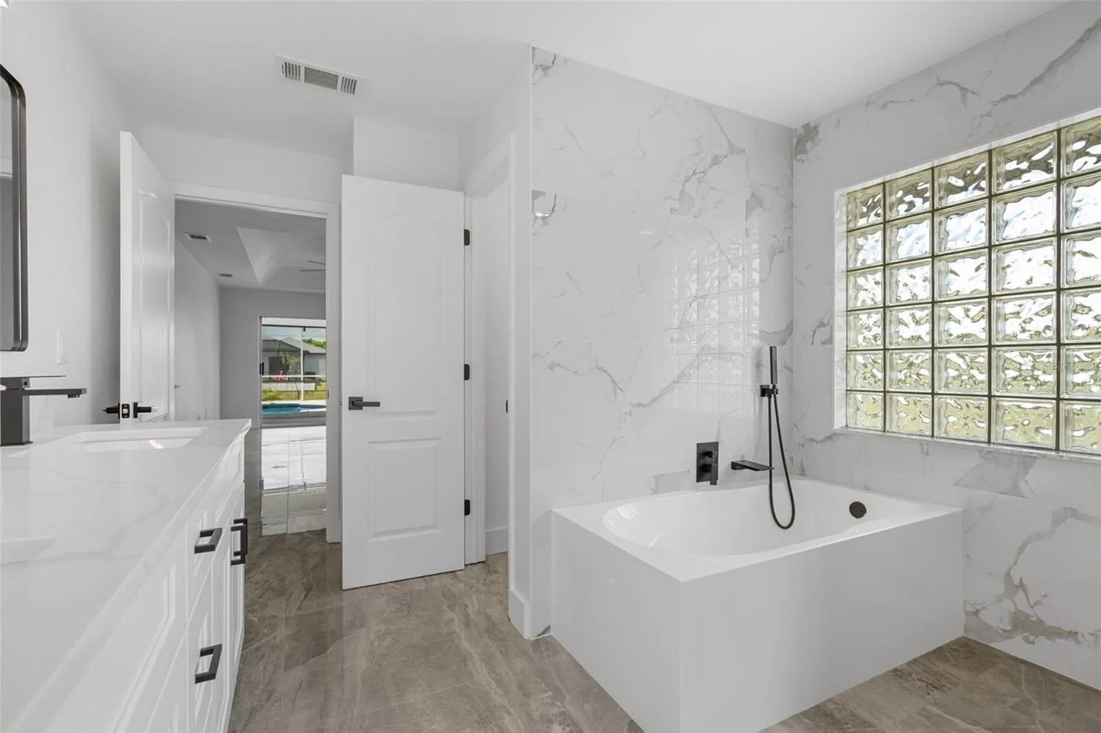 619 SW 26TH TER