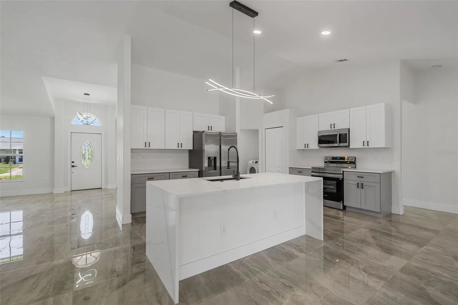 619 SW 26TH TER
