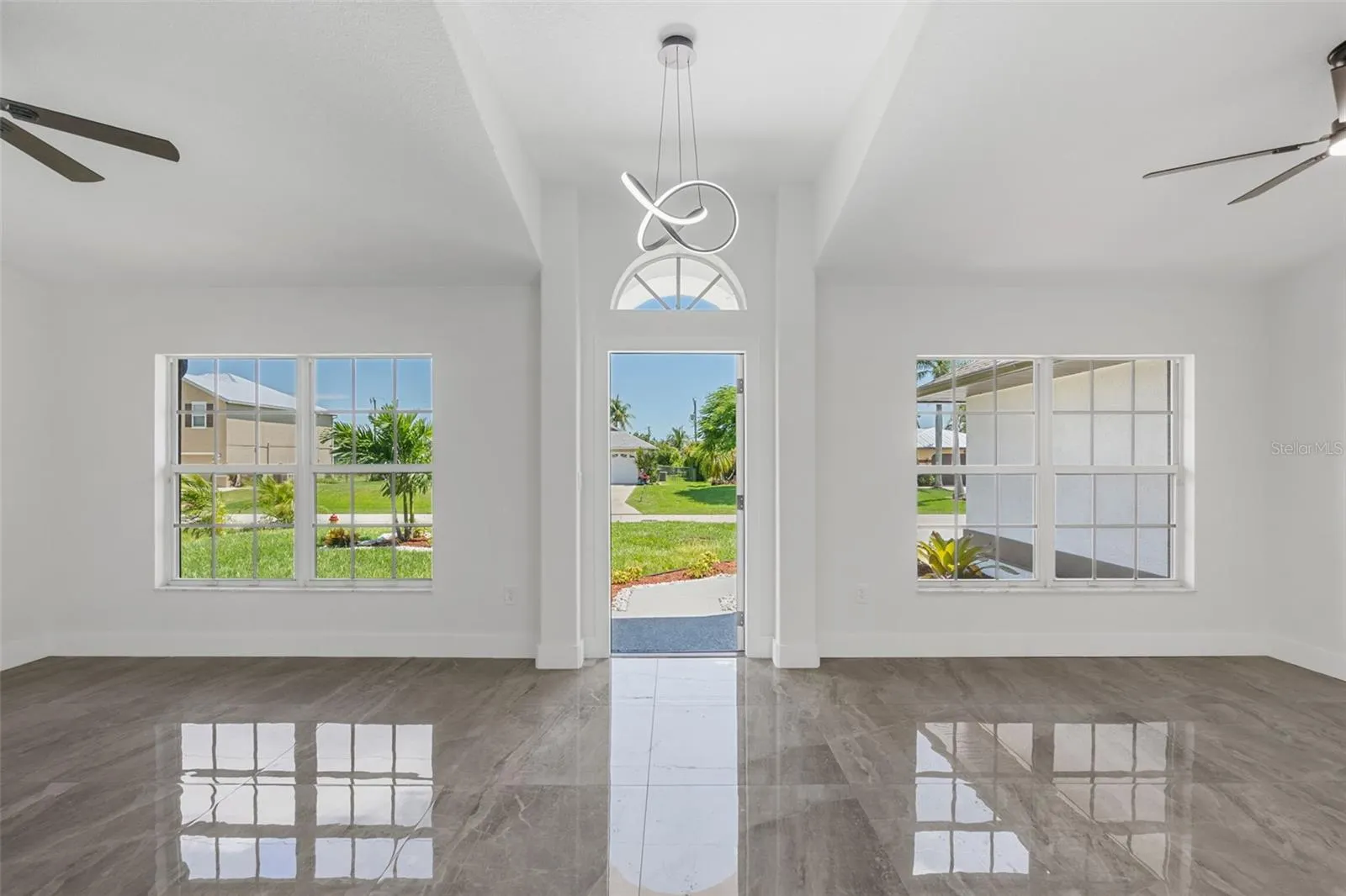 619 SW 26TH TER