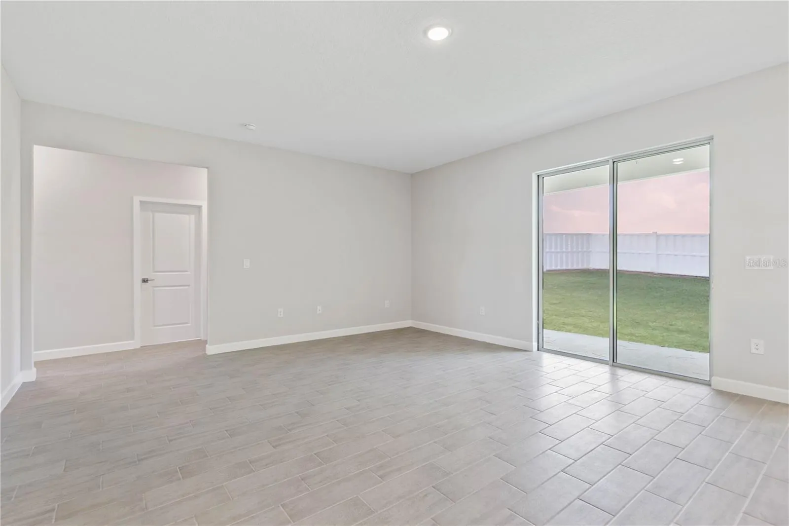1342 SHAKER LN
