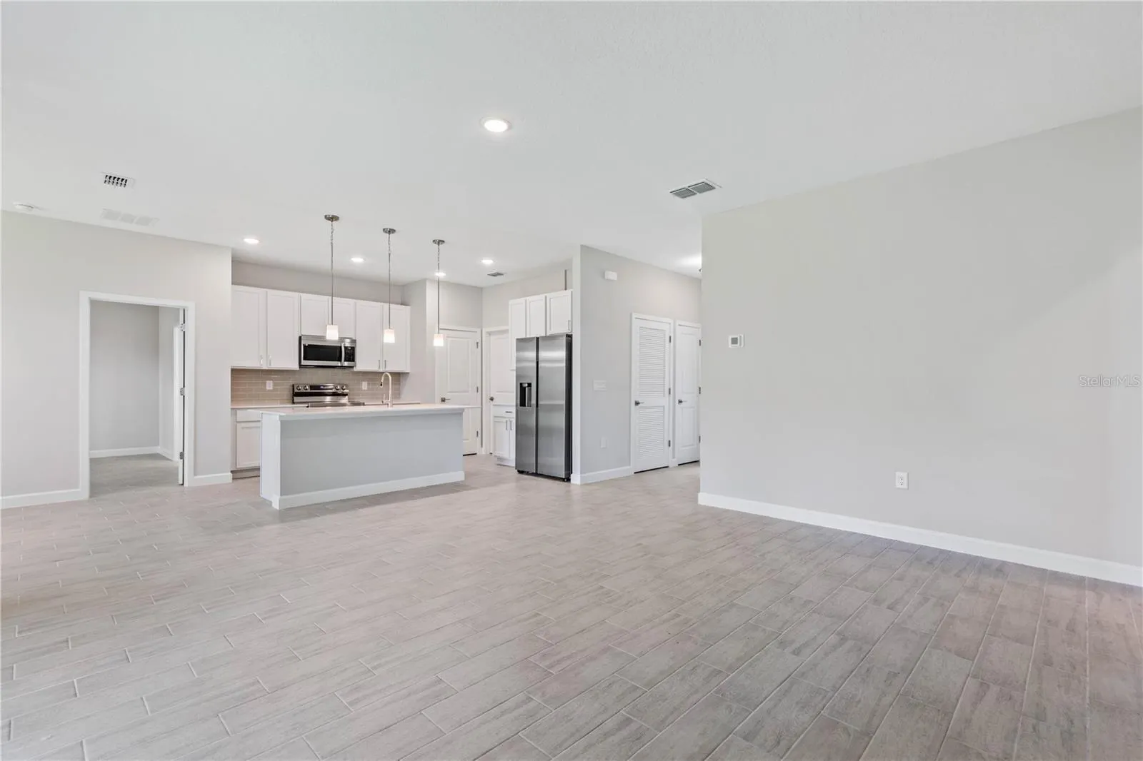 1342 SHAKER LN