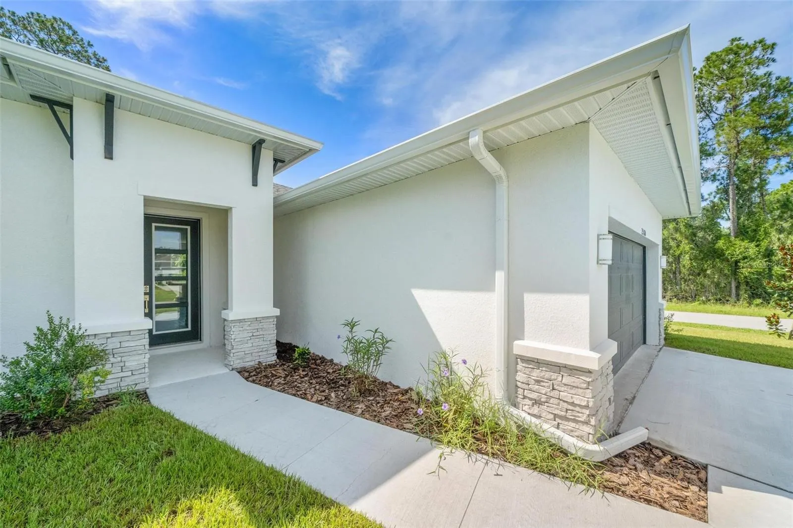 1342 SHAKER LN