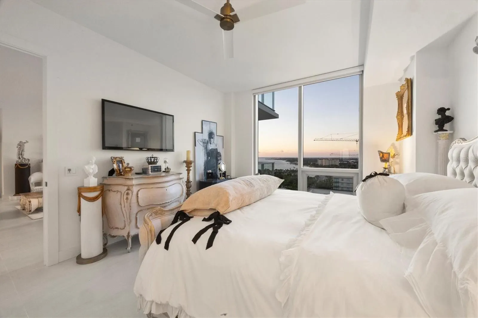 301 QUAY COMMONS #1704, #1704