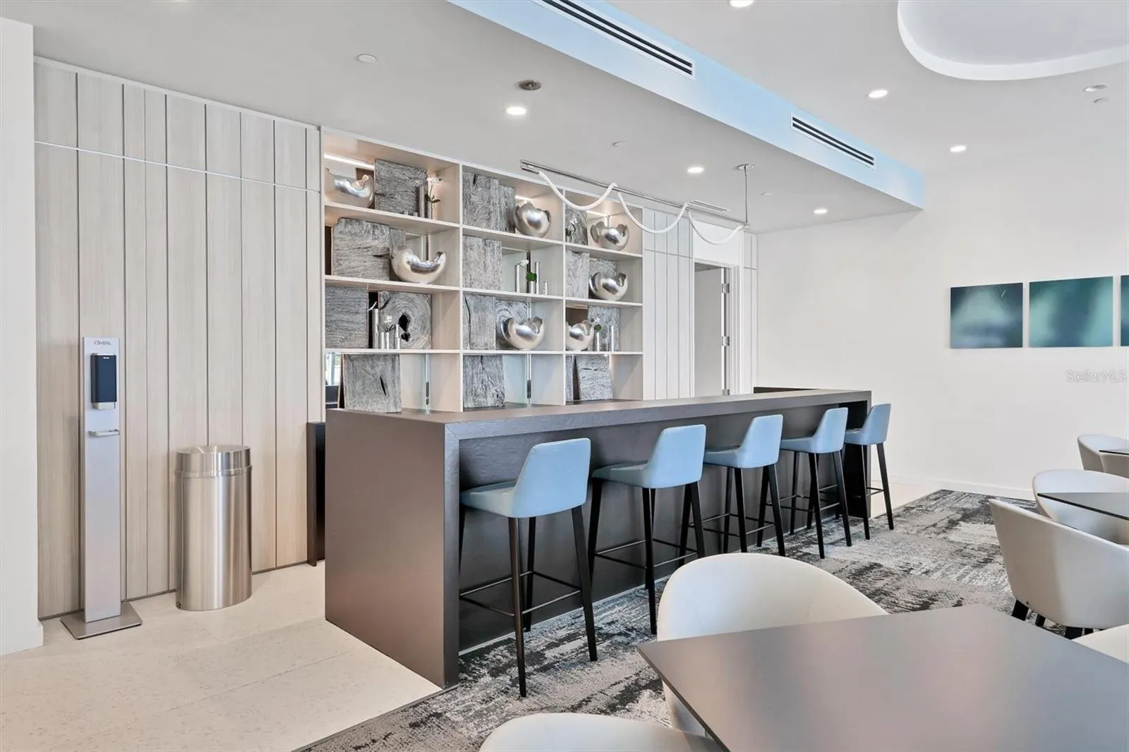301 QUAY COMMONS #1704, #1704