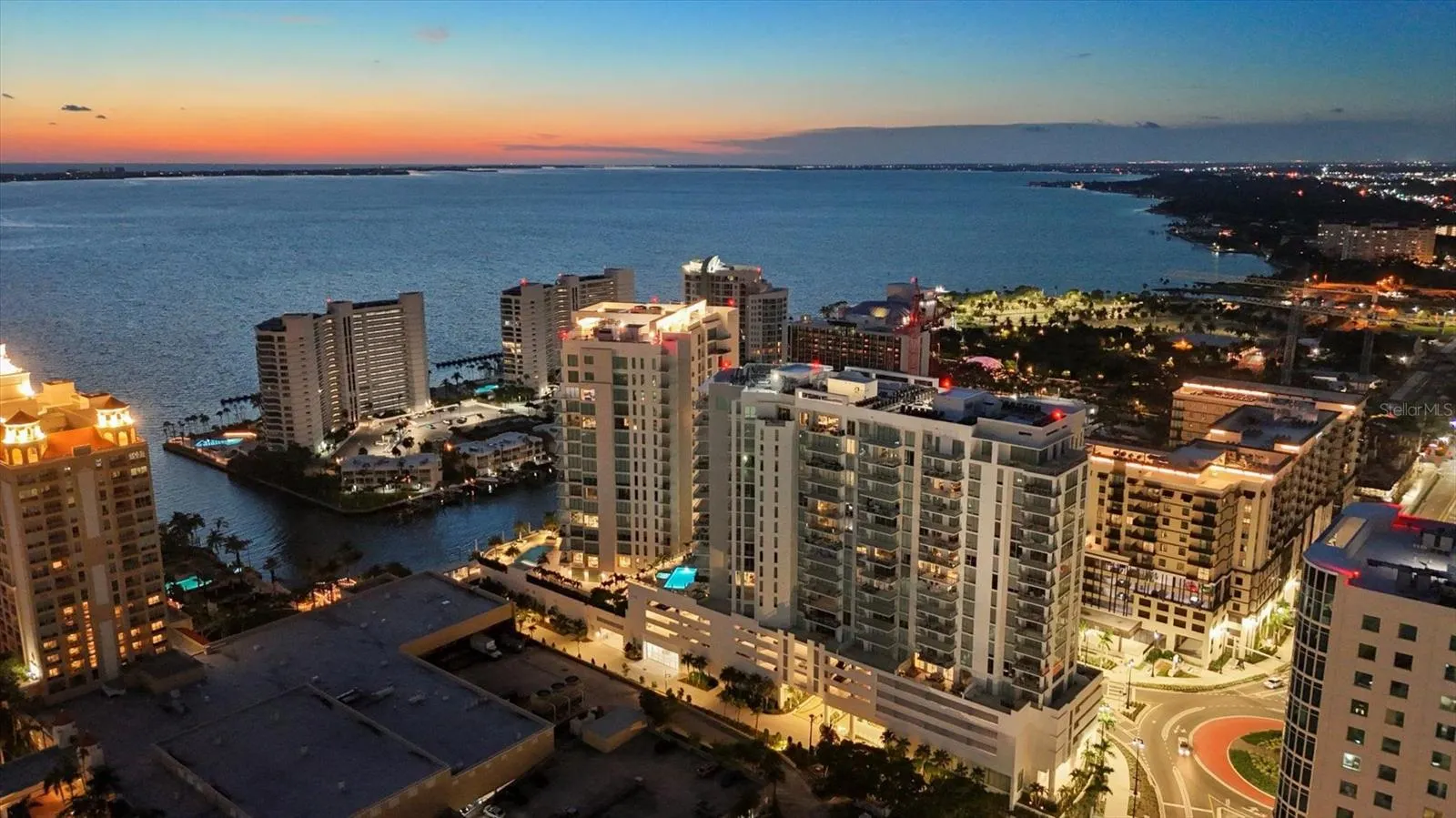 301 QUAY COMMONS #1704, #1704