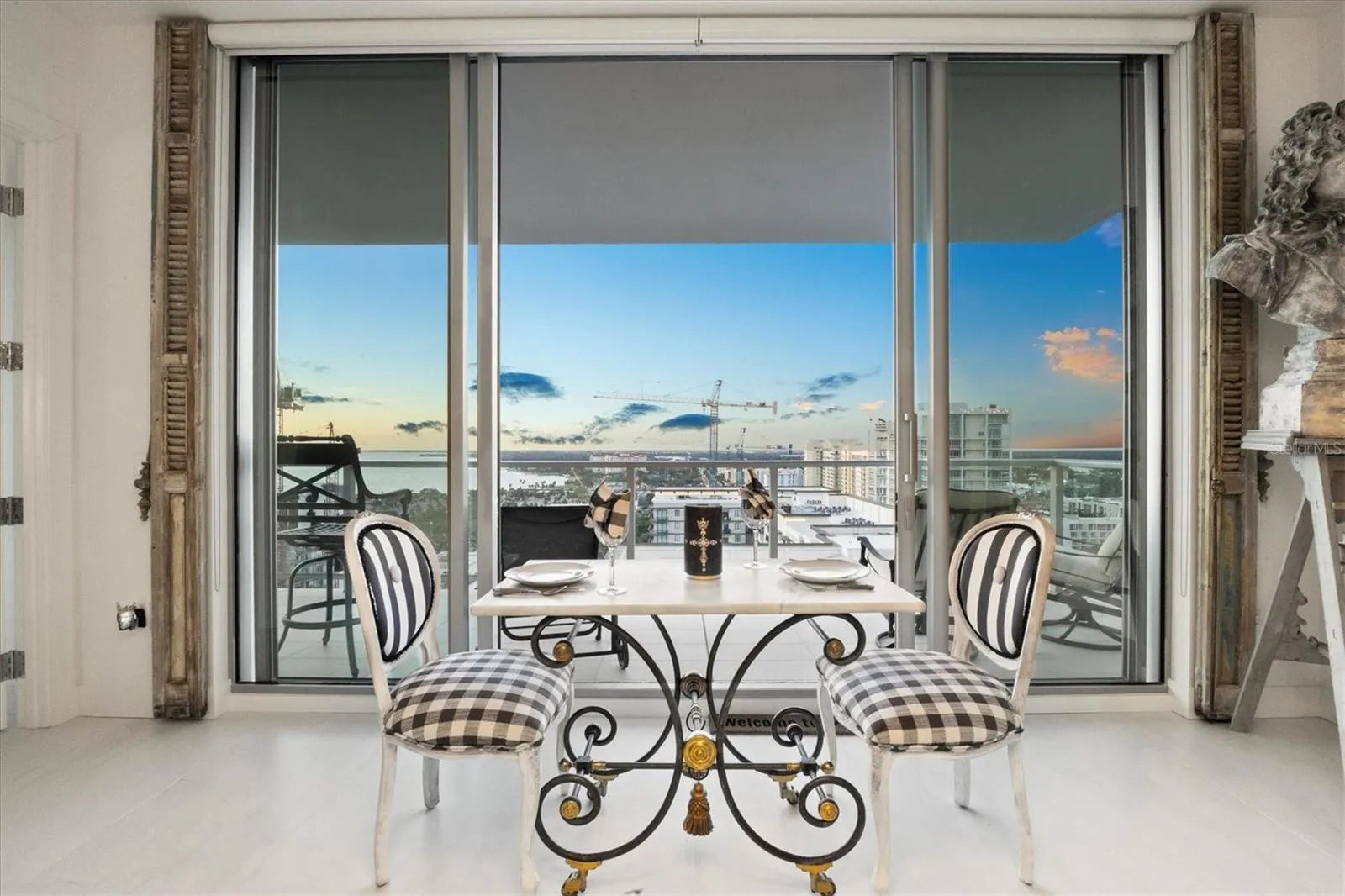 301 QUAY COMMONS #1704, #1704