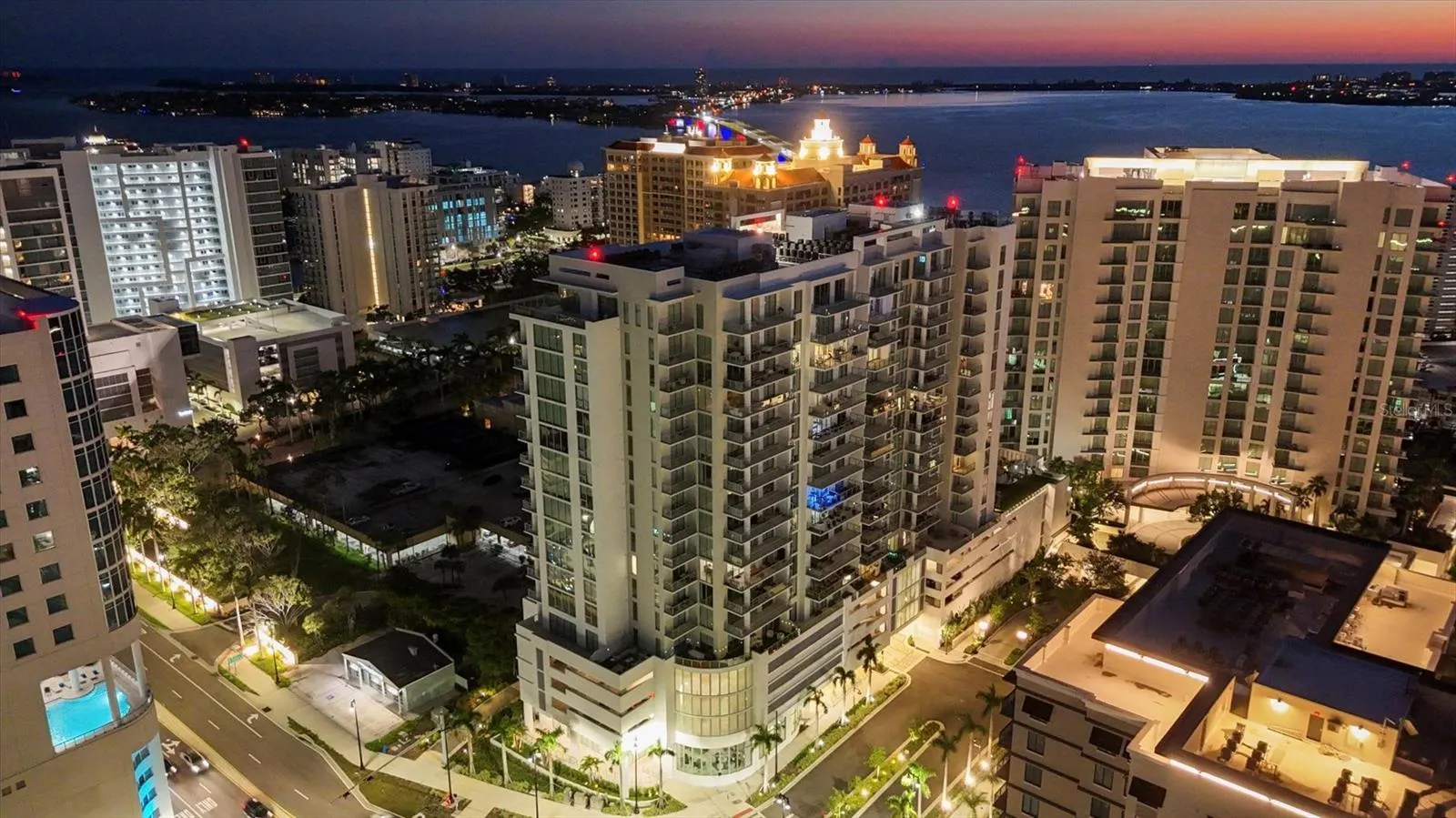 301 QUAY COMMONS #1704, #1704