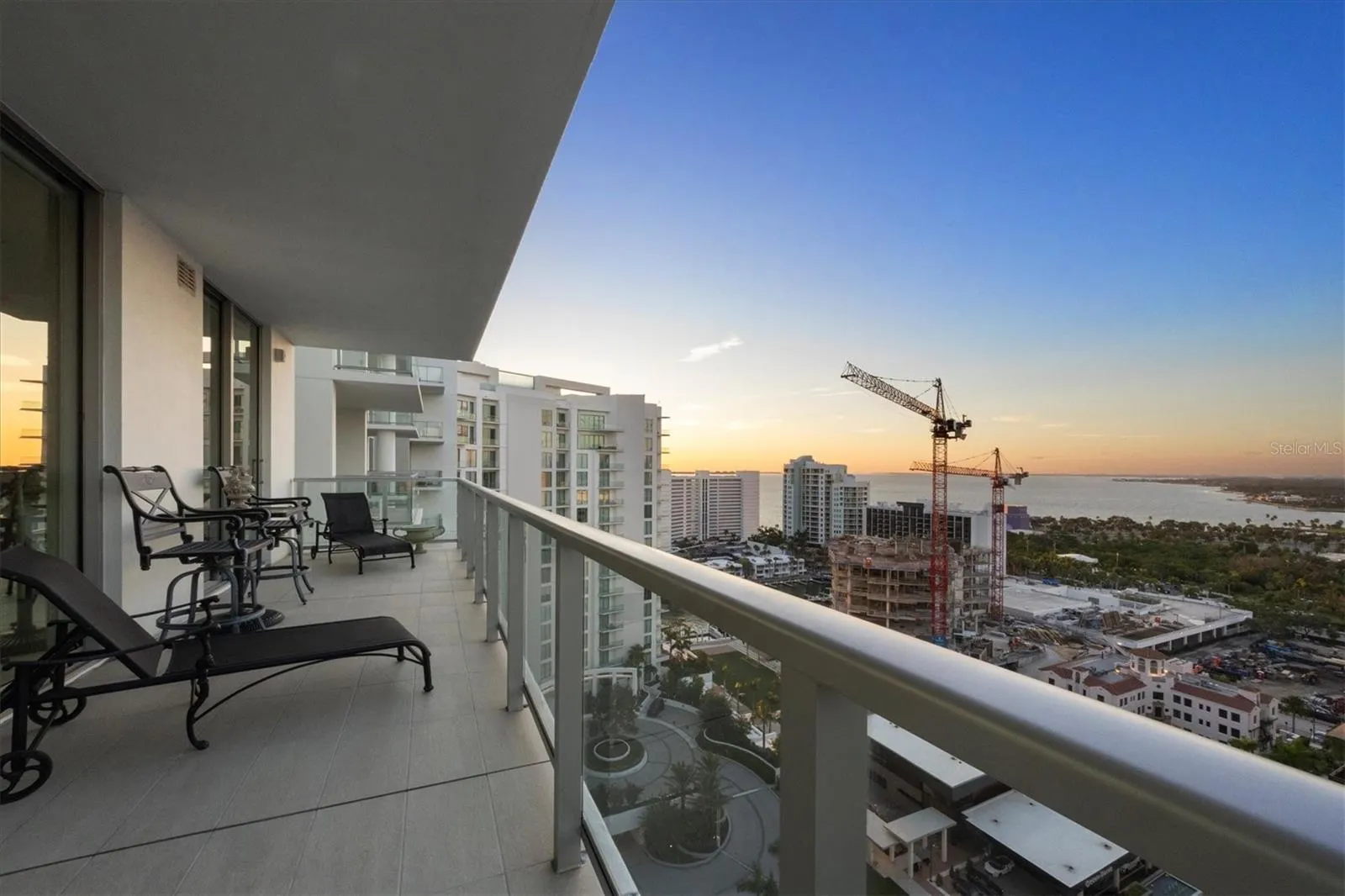 301 QUAY COMMONS #1704, #1704