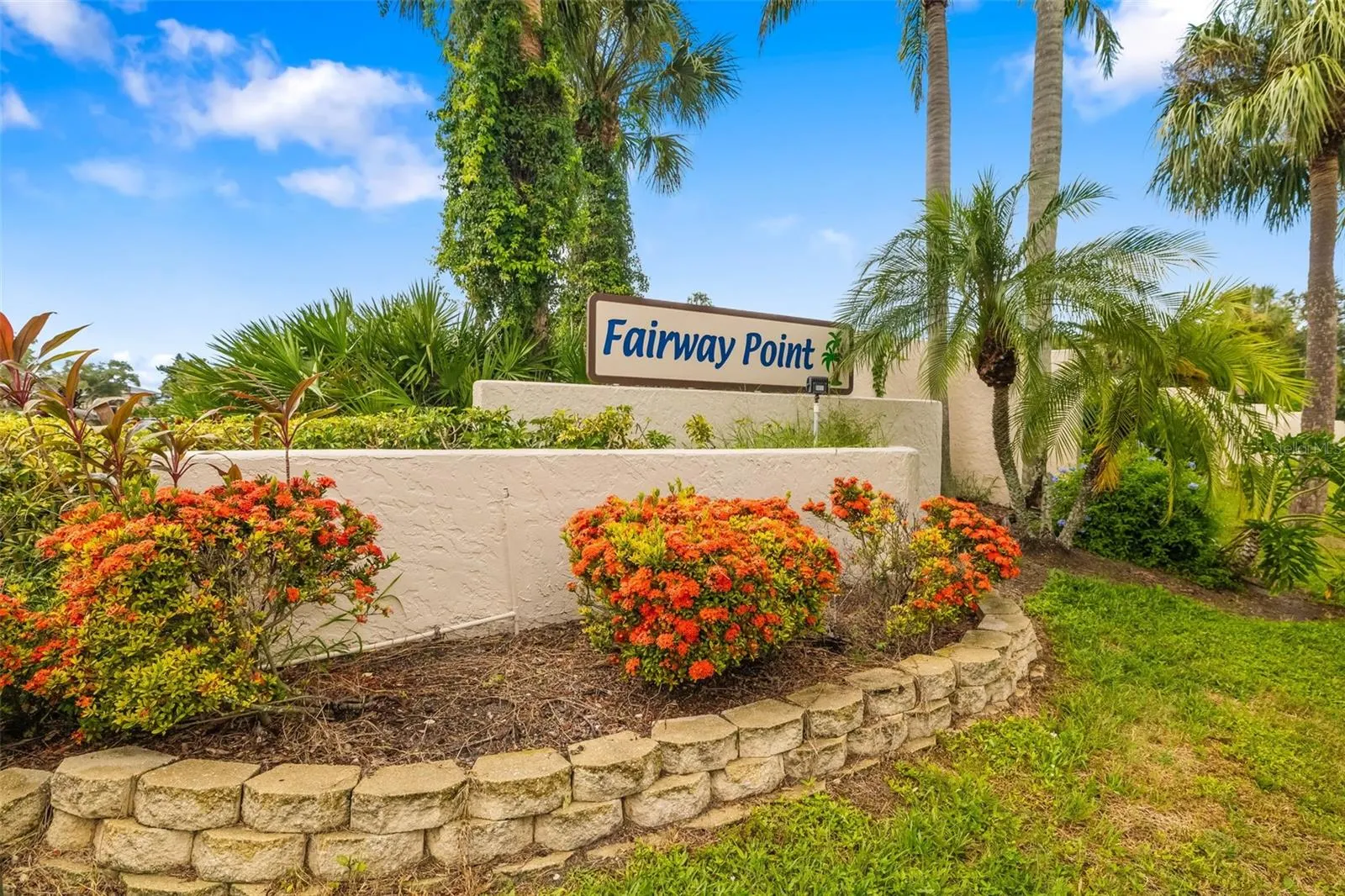 6939 W COUNTRY CLUB DR N #161, #161