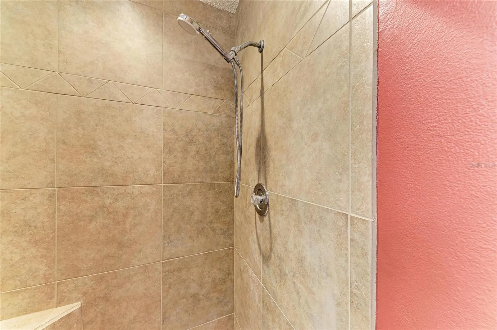 4920 82ND PL E