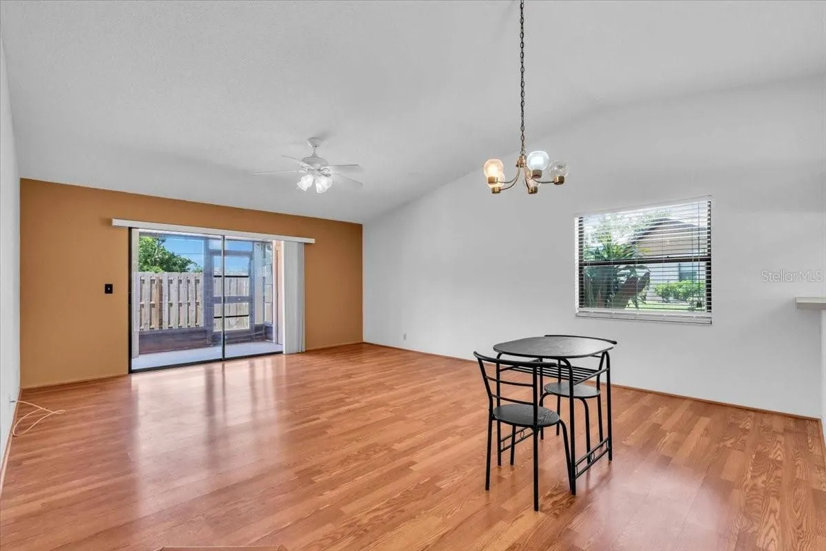 1806 CURRY TRL #14, #14