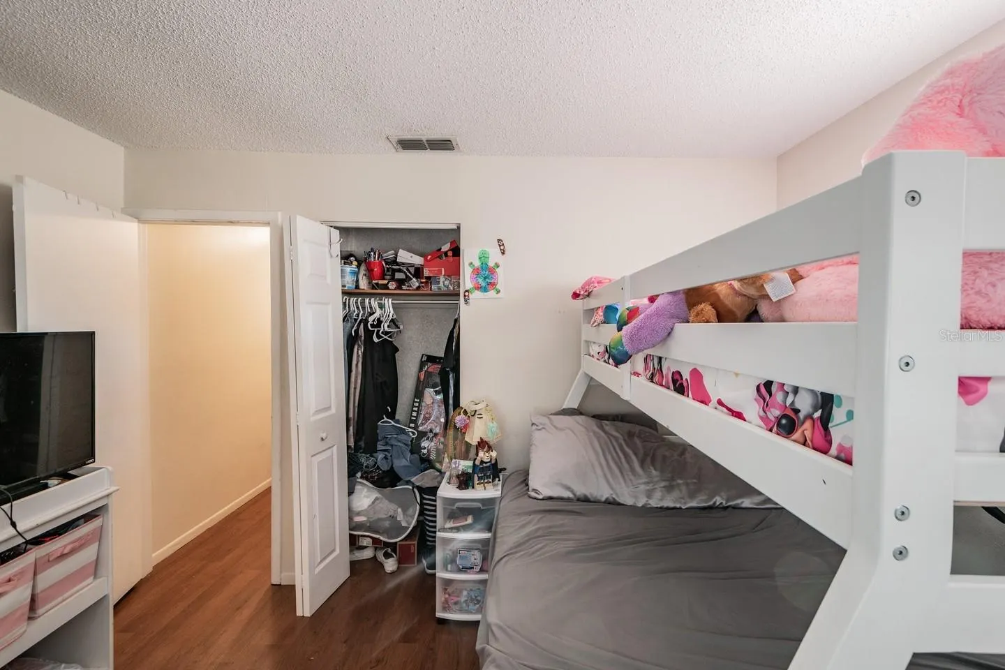 210 AMHERST AVE #100, #100