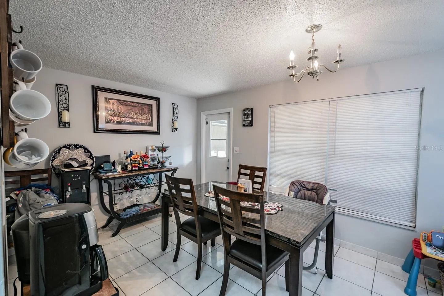 210 AMHERST AVE #100, #100