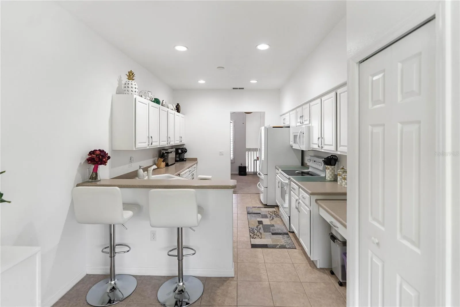 6989 PROSPERITY CIR #2103, #2103
