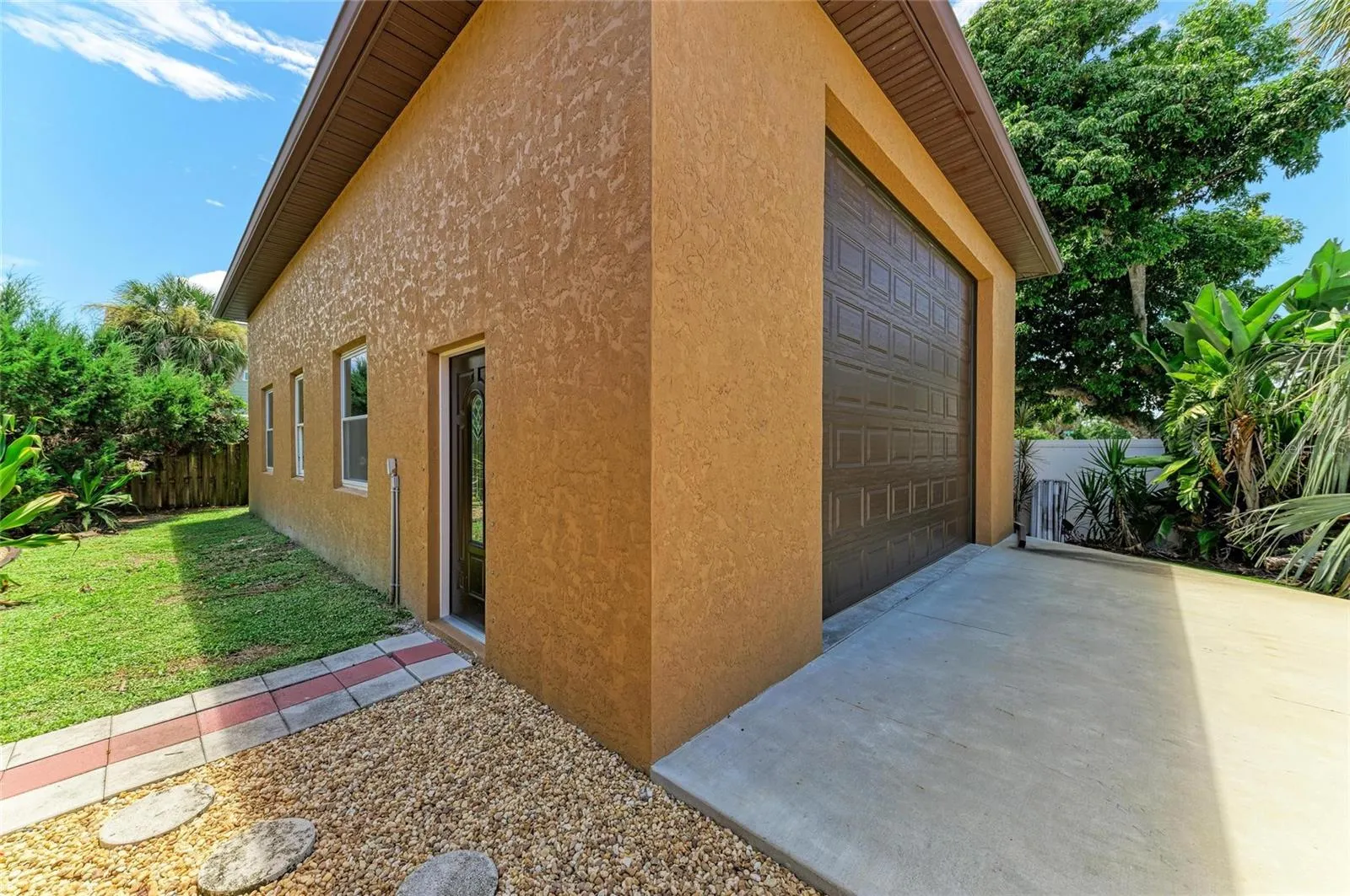 2820 ALLIANCE AVE