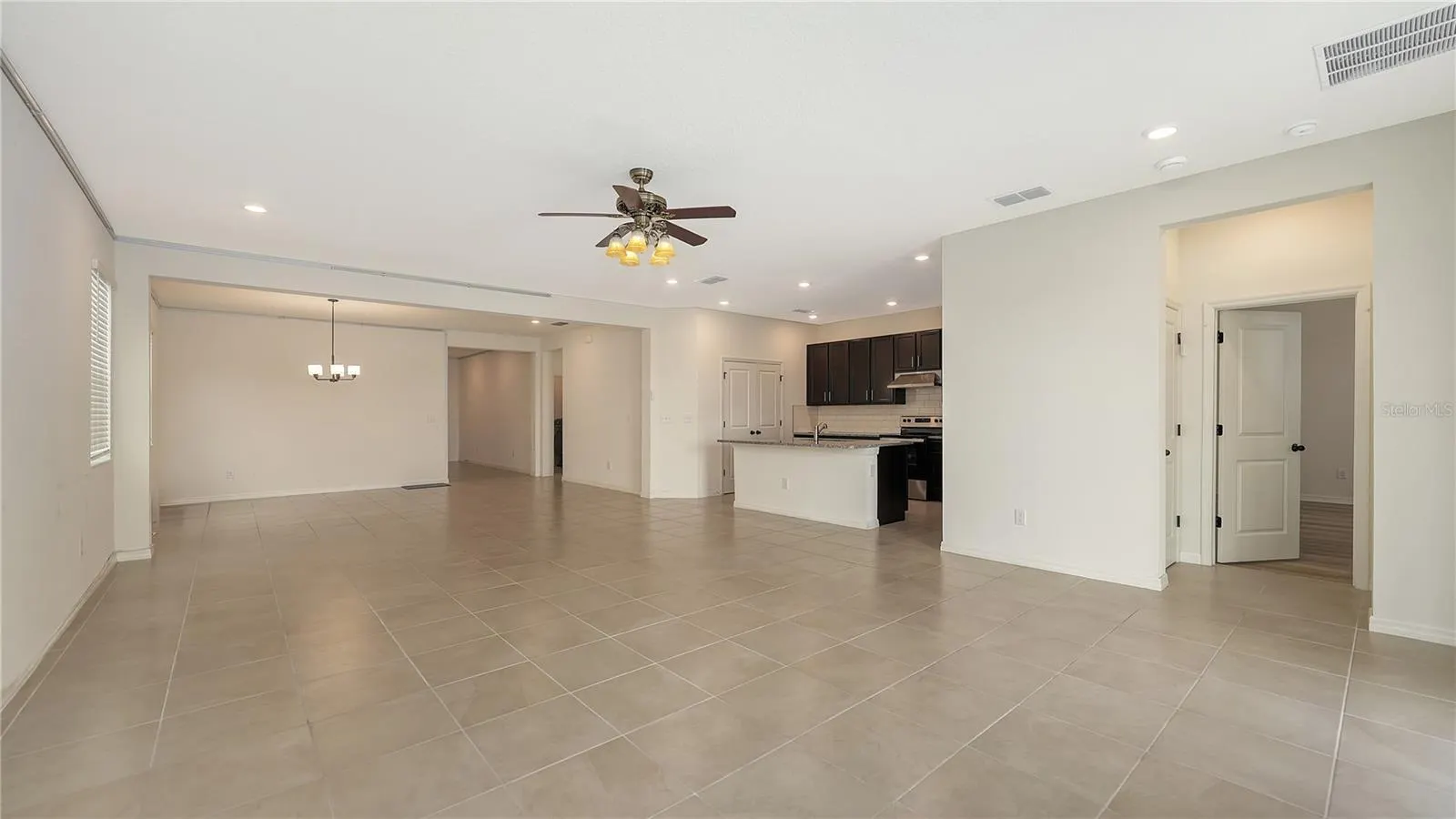 7422 35TH LN E