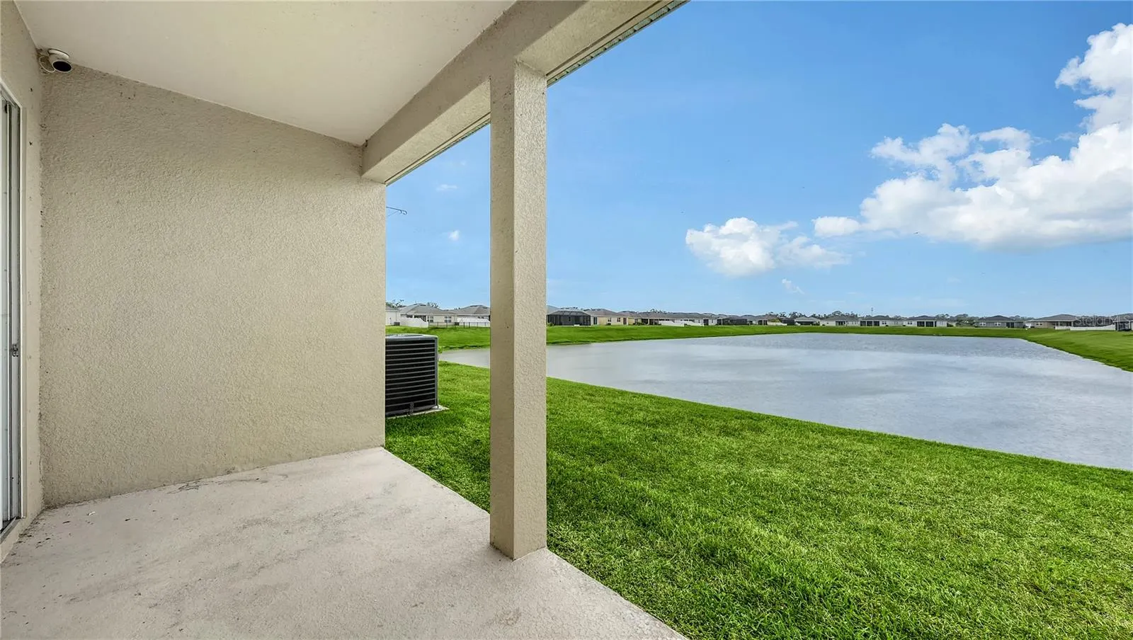 7422 35TH LN E