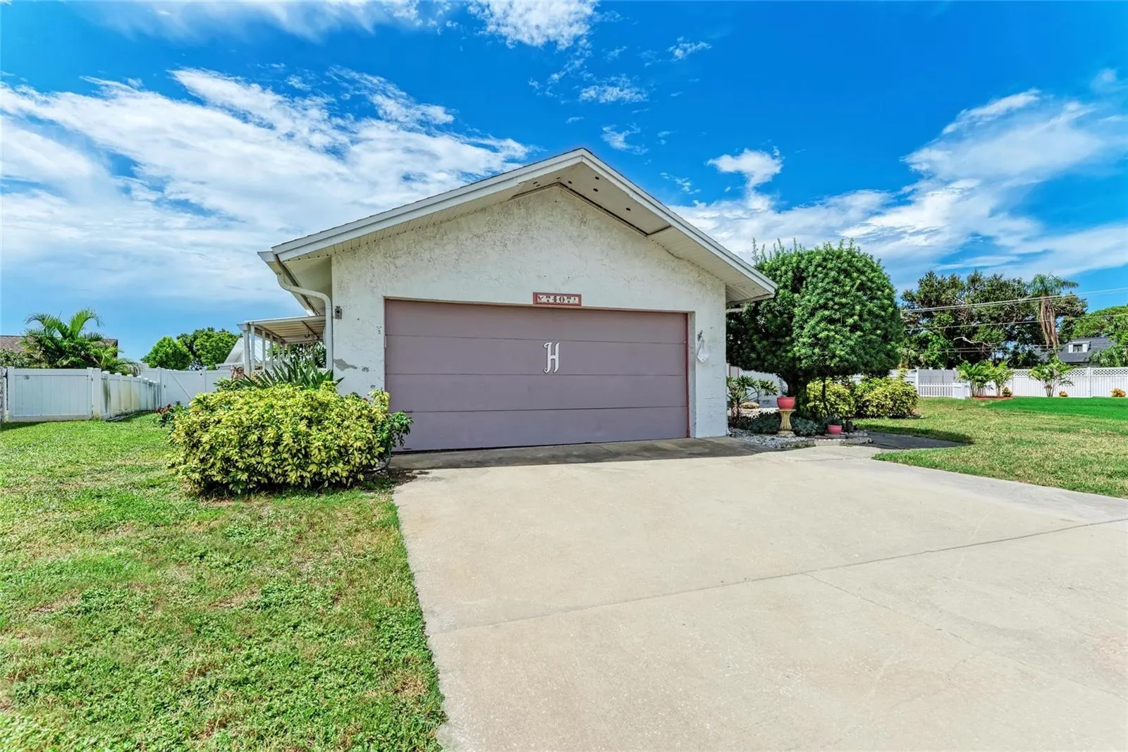7407 14TH AVE W