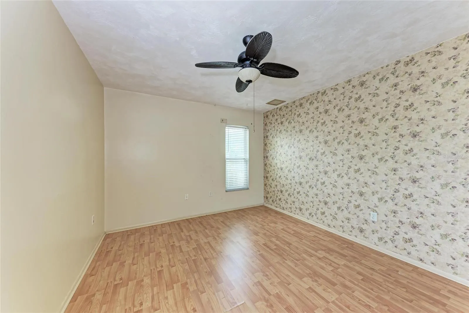 7407 14TH AVE W