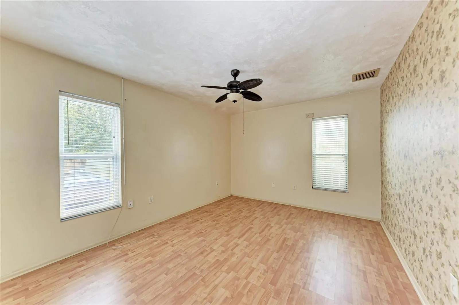 7407 14TH AVE W