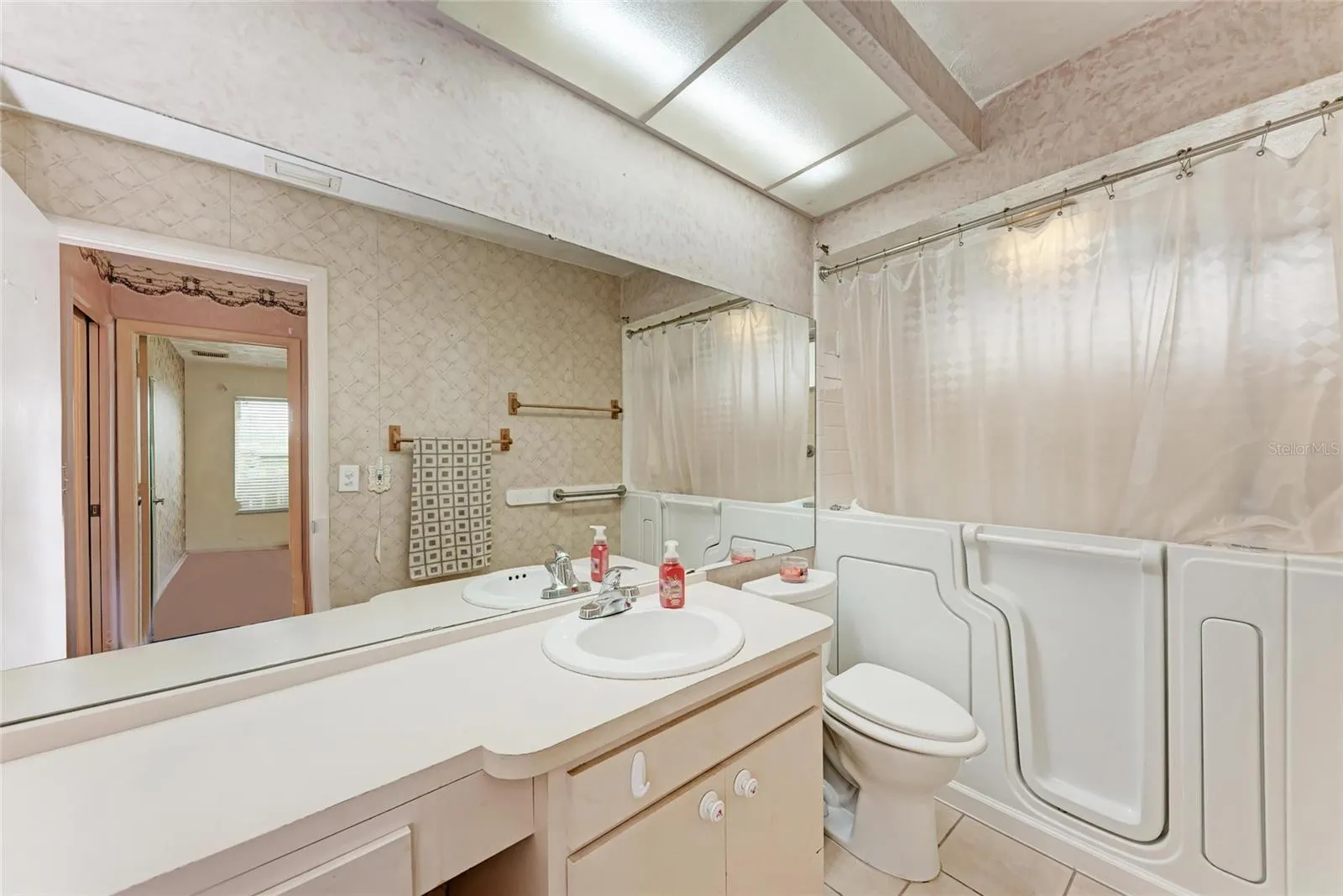 7407 14TH AVE W