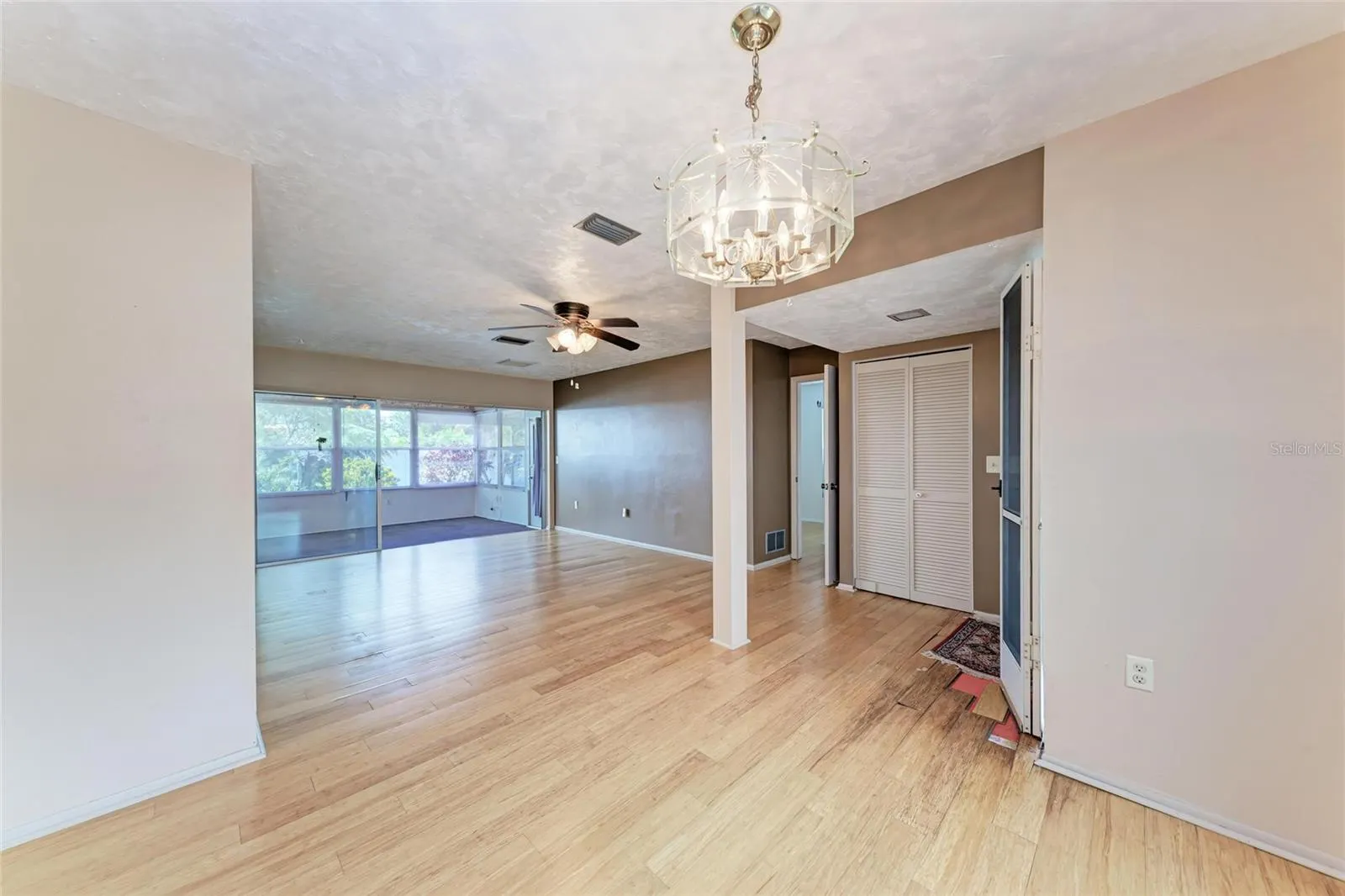 7407 14TH AVE W