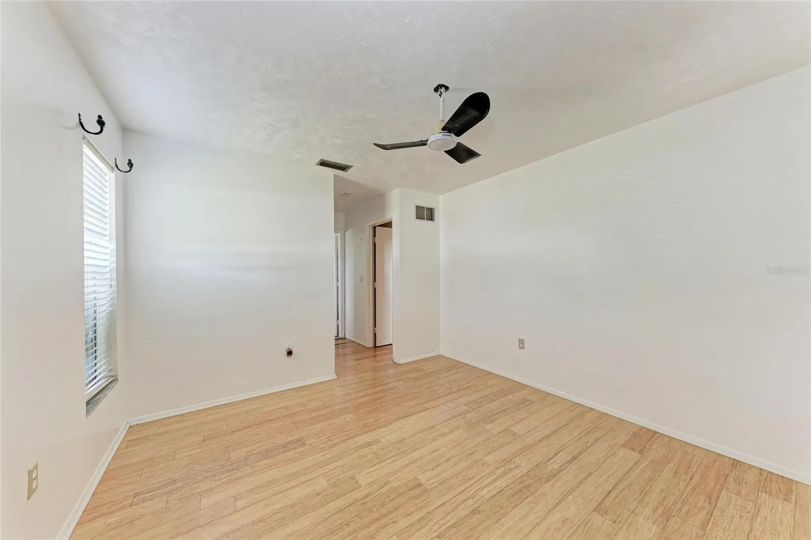 7407 14TH AVE W