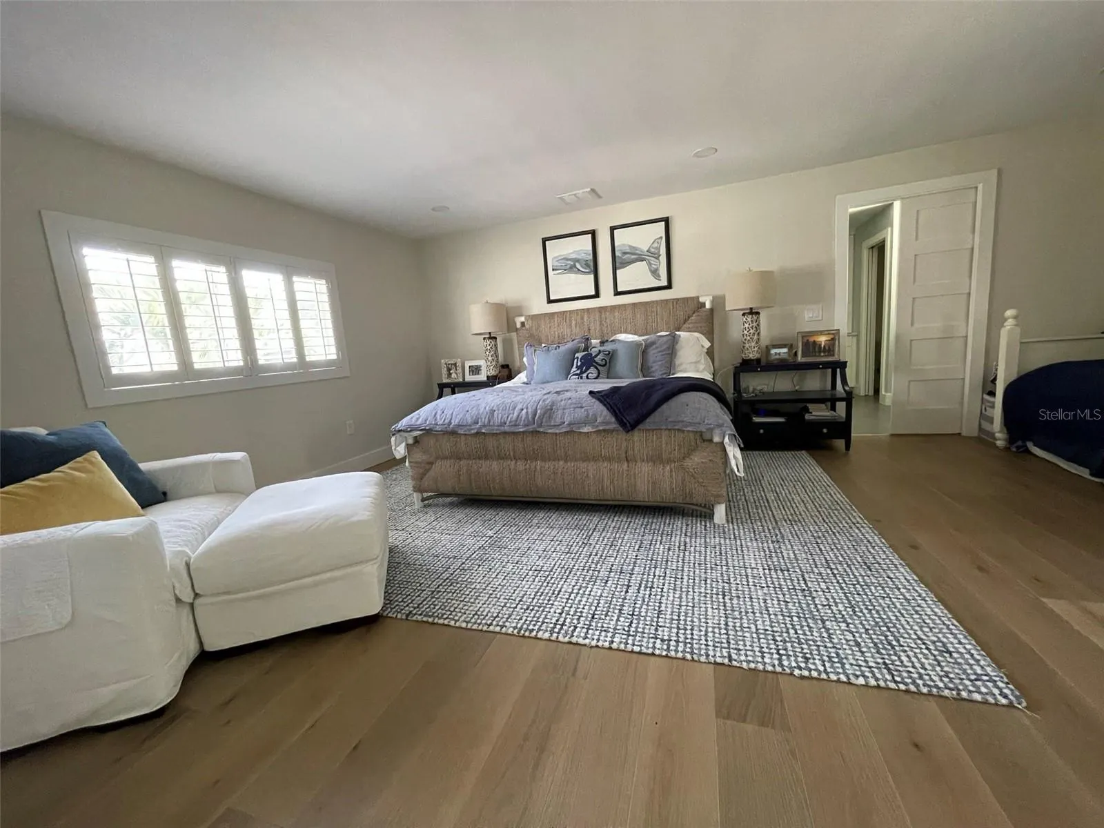 1833 PANDORA DR