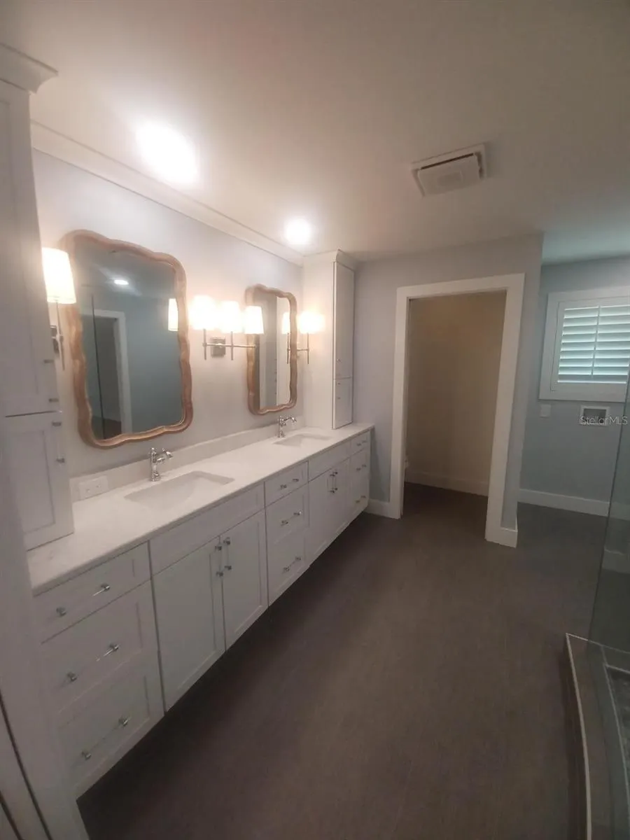 1833 PANDORA DR