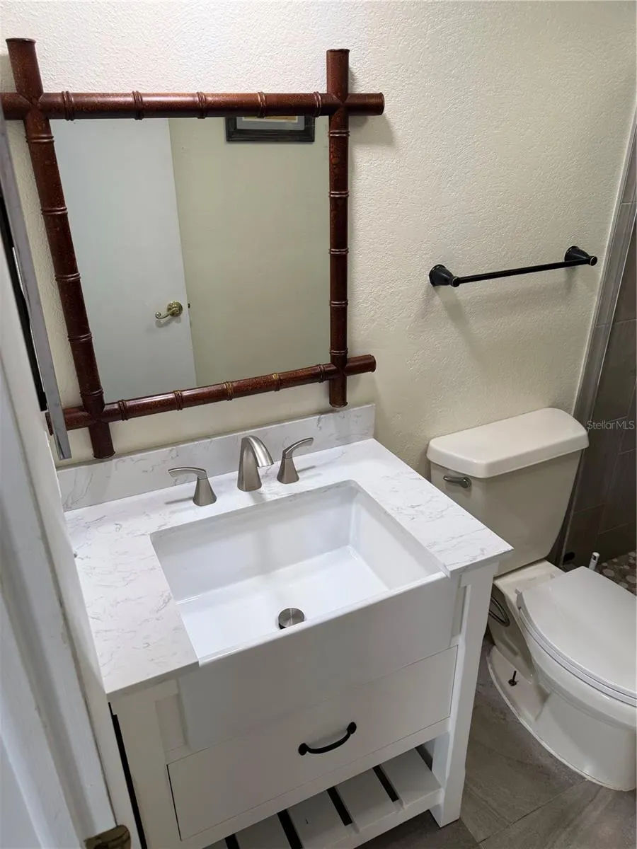 8101 COUNTRY RD #101, #101