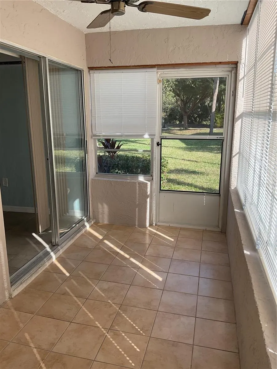 8101 COUNTRY RD #101, #101