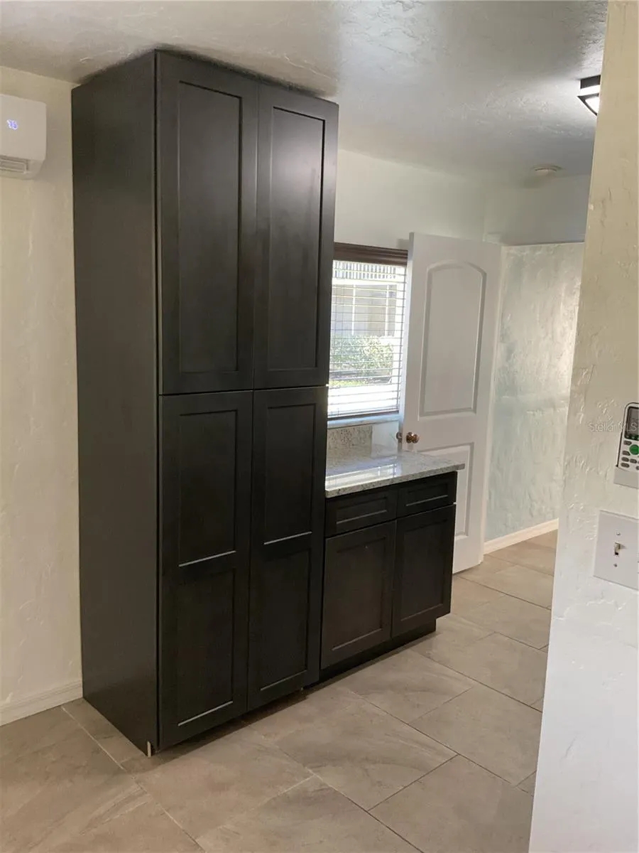 8101 COUNTRY RD #101, #101
