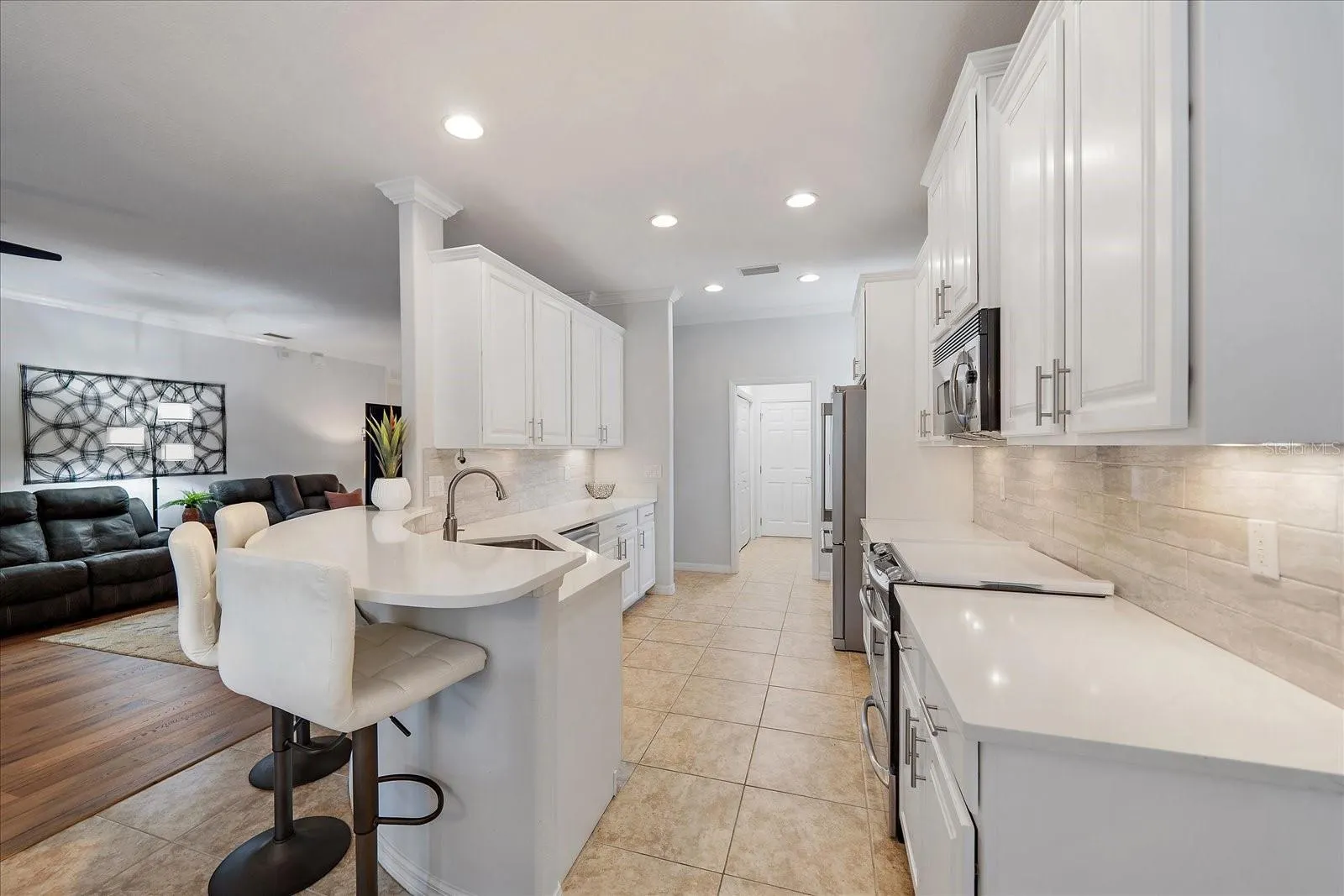 131 RIVER ENCLAVE CT