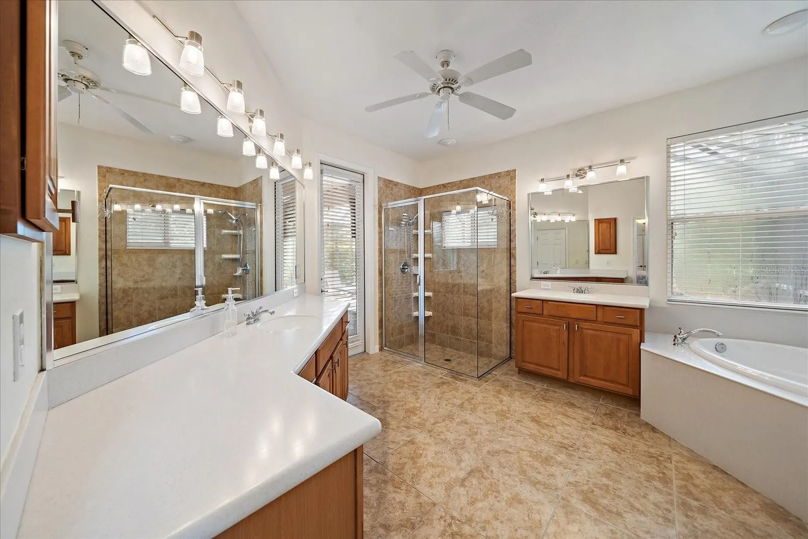 131 RIVER ENCLAVE CT