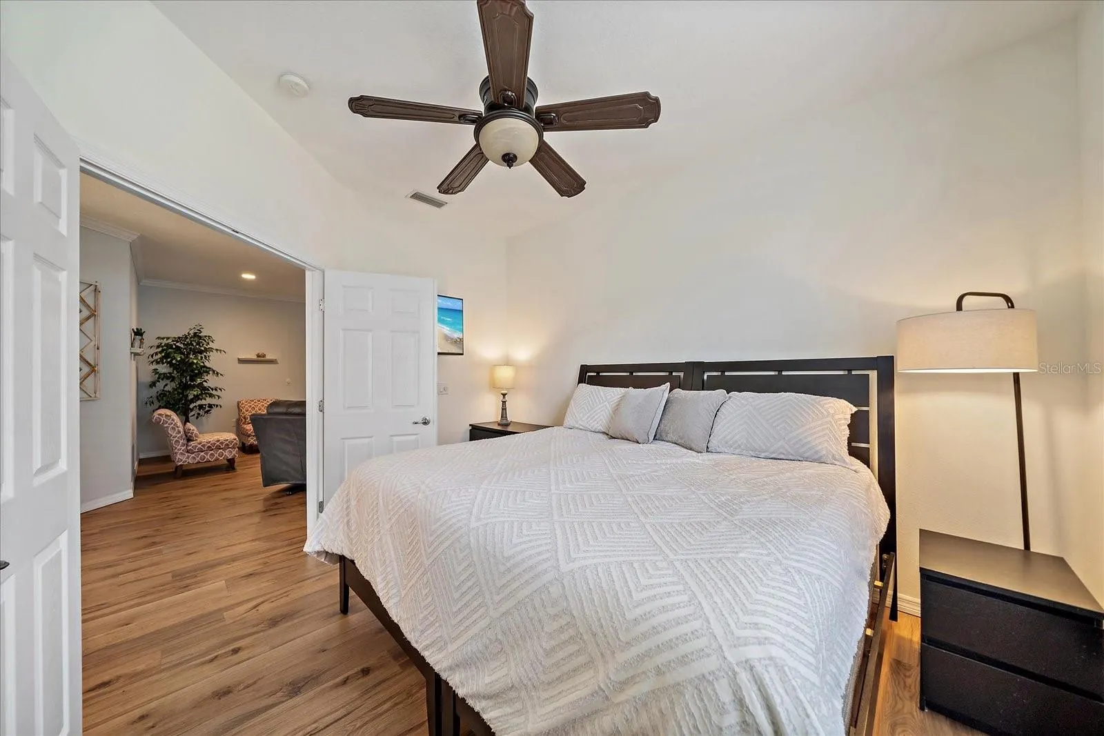 131 RIVER ENCLAVE CT