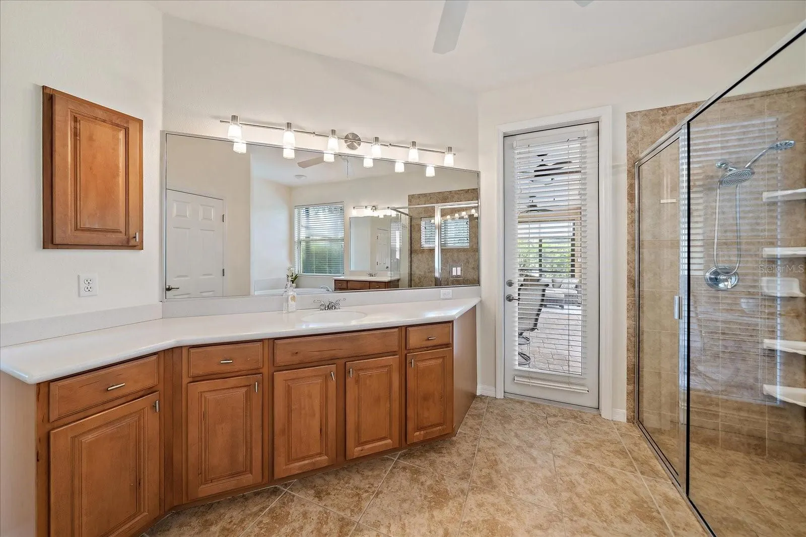 131 RIVER ENCLAVE CT