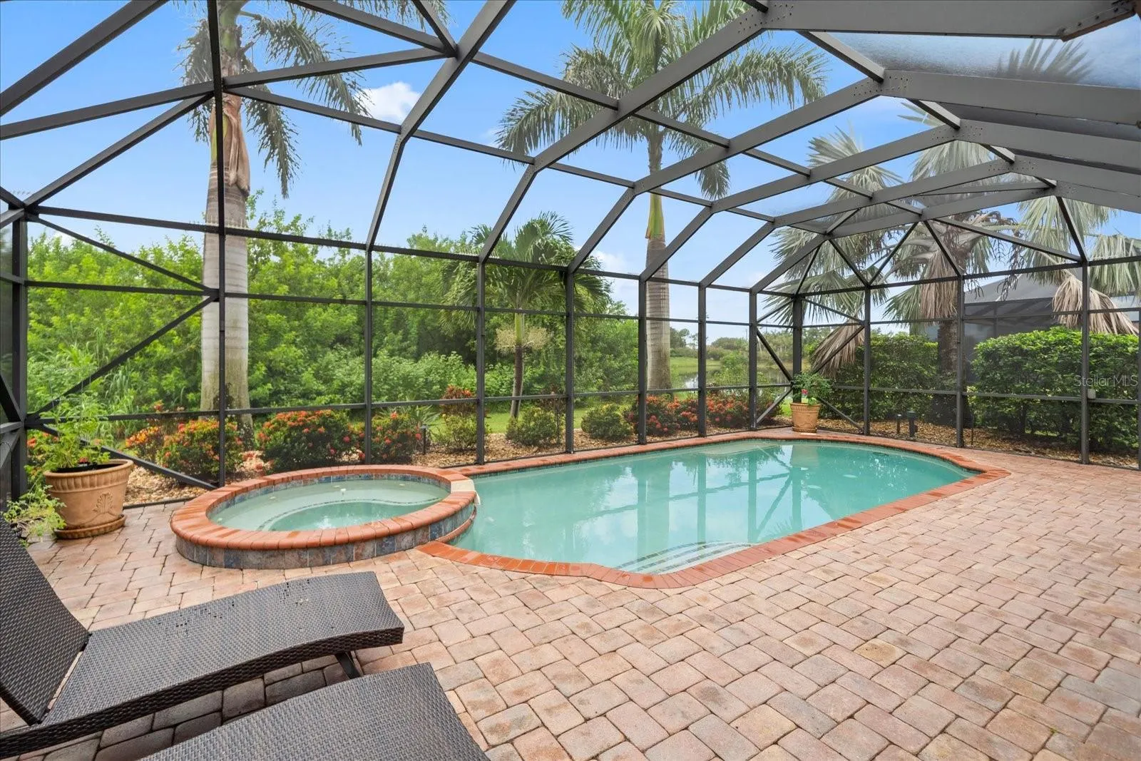 131 RIVER ENCLAVE CT