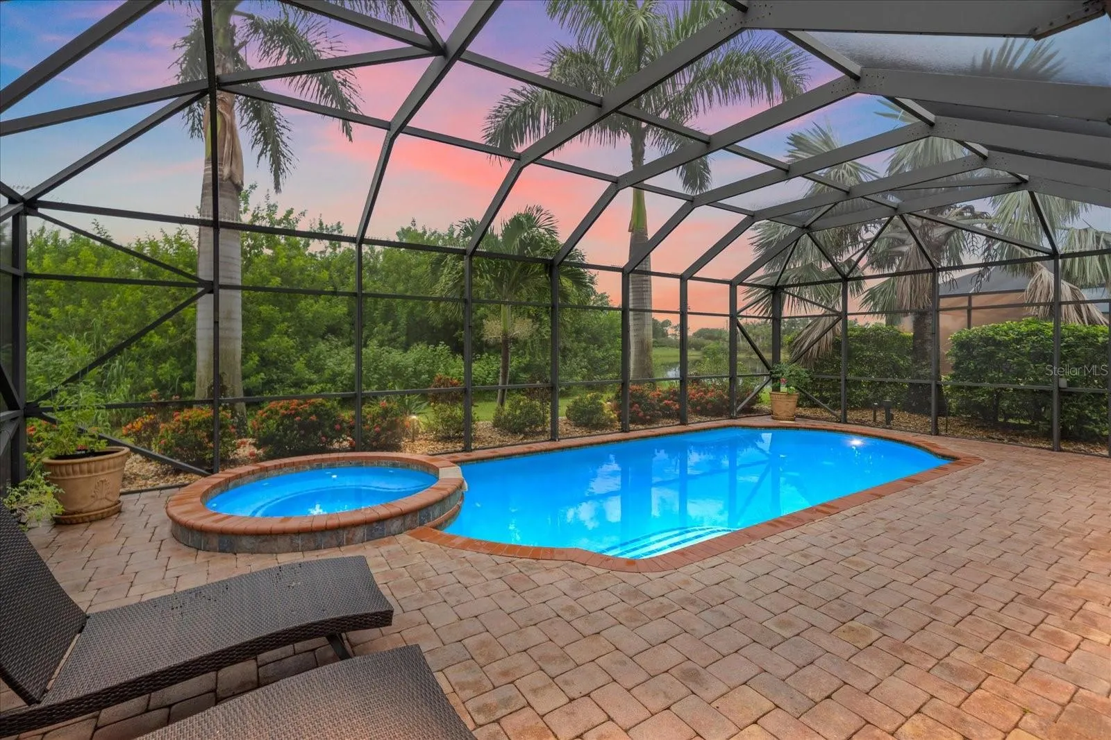 131 RIVER ENCLAVE CT