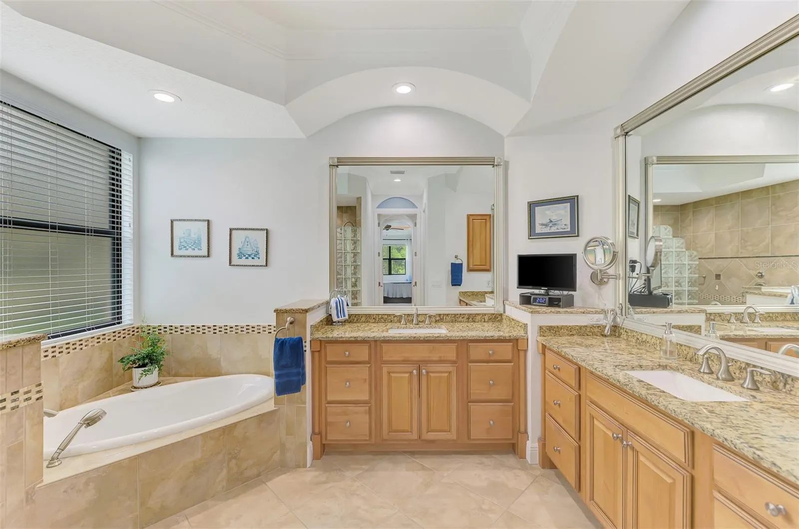14703 SECRET HARBOR PL