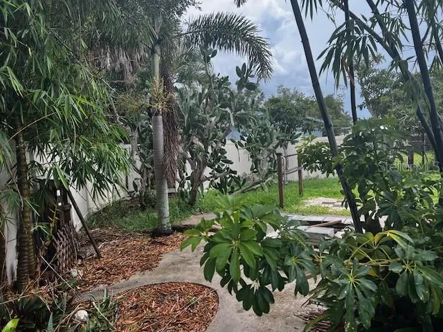 602 BONITO AVE