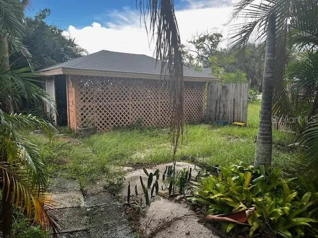 602 BONITO AVE