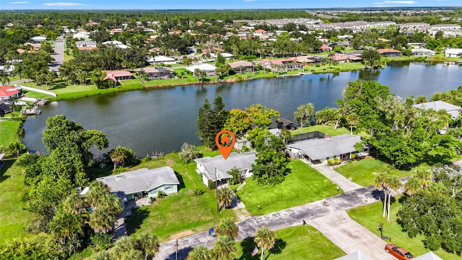 209 LAKE SHORE DR