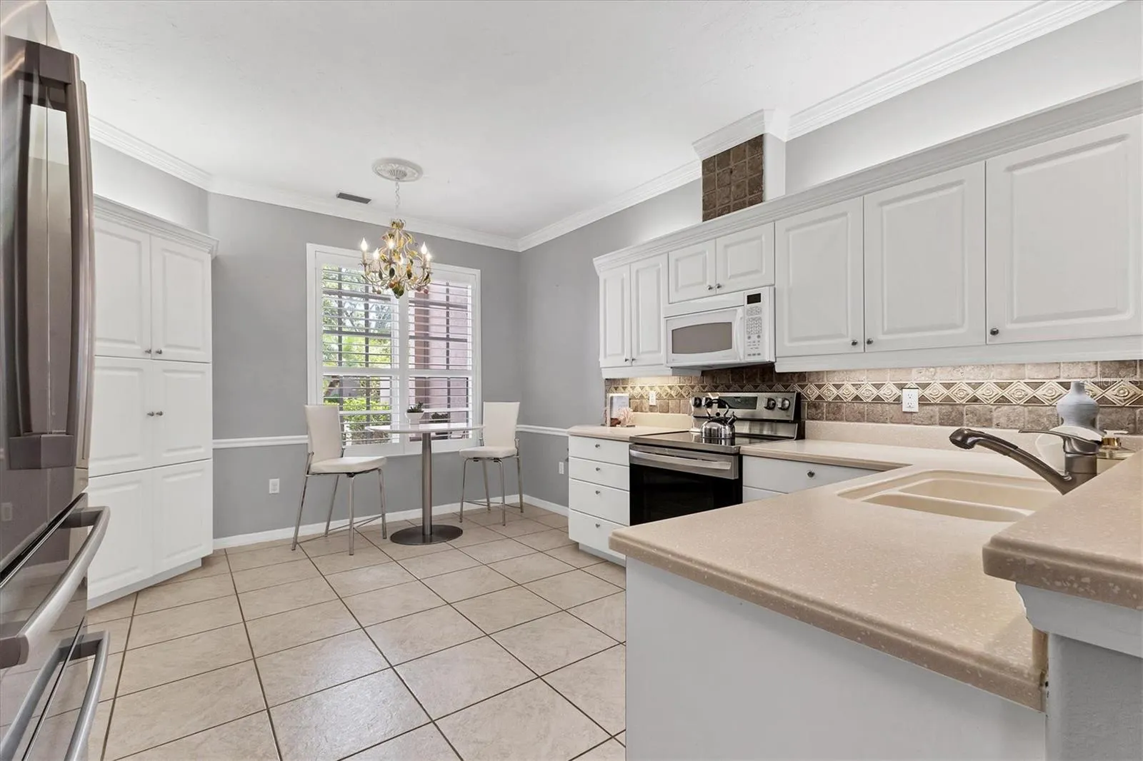 7356 MARA VISTA DR #27, #27