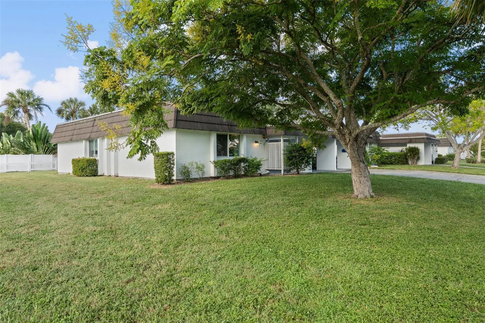 3952 ASHWOOD LN #37, #37
