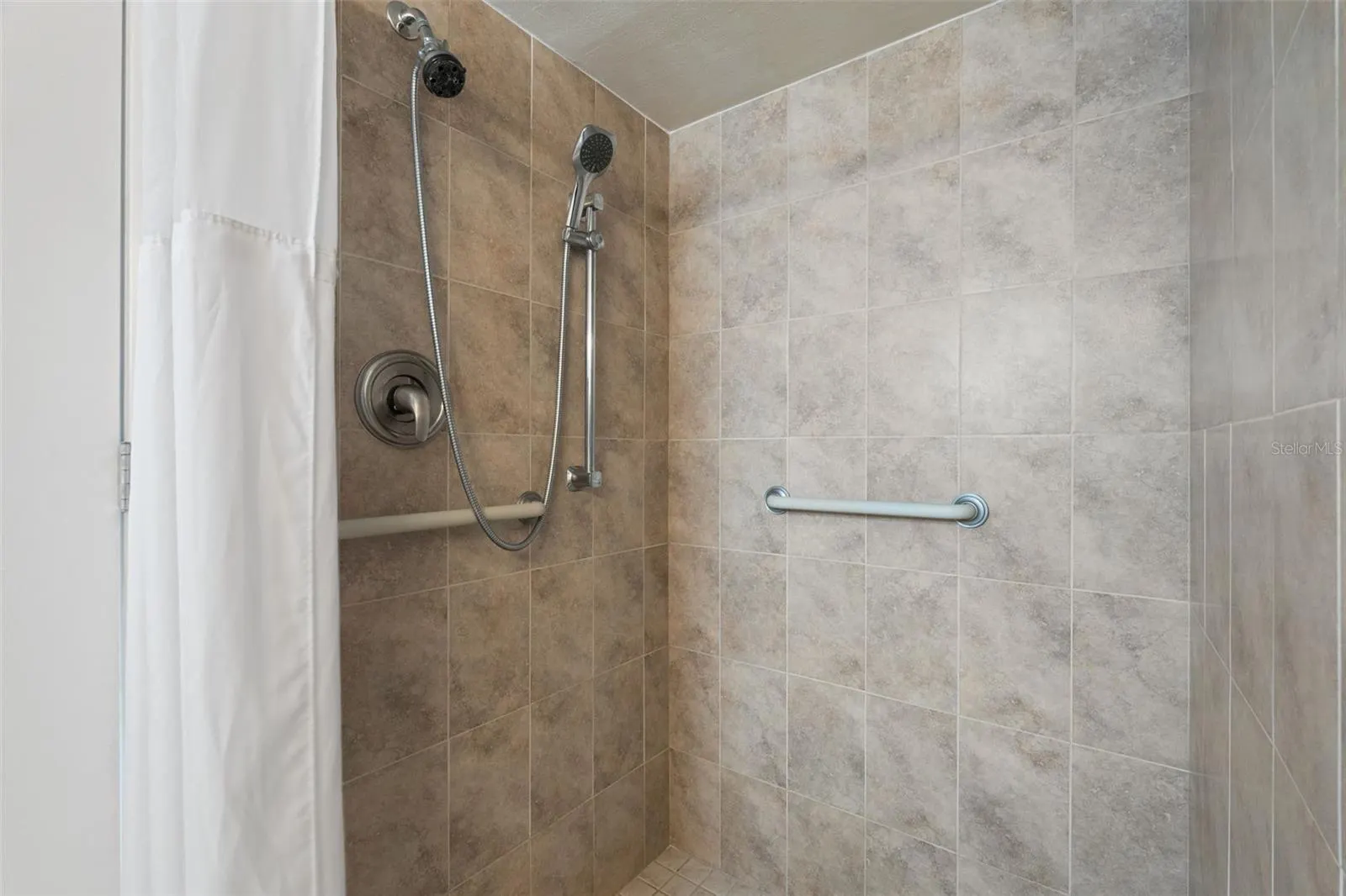 3952 ASHWOOD LN #37, #37
