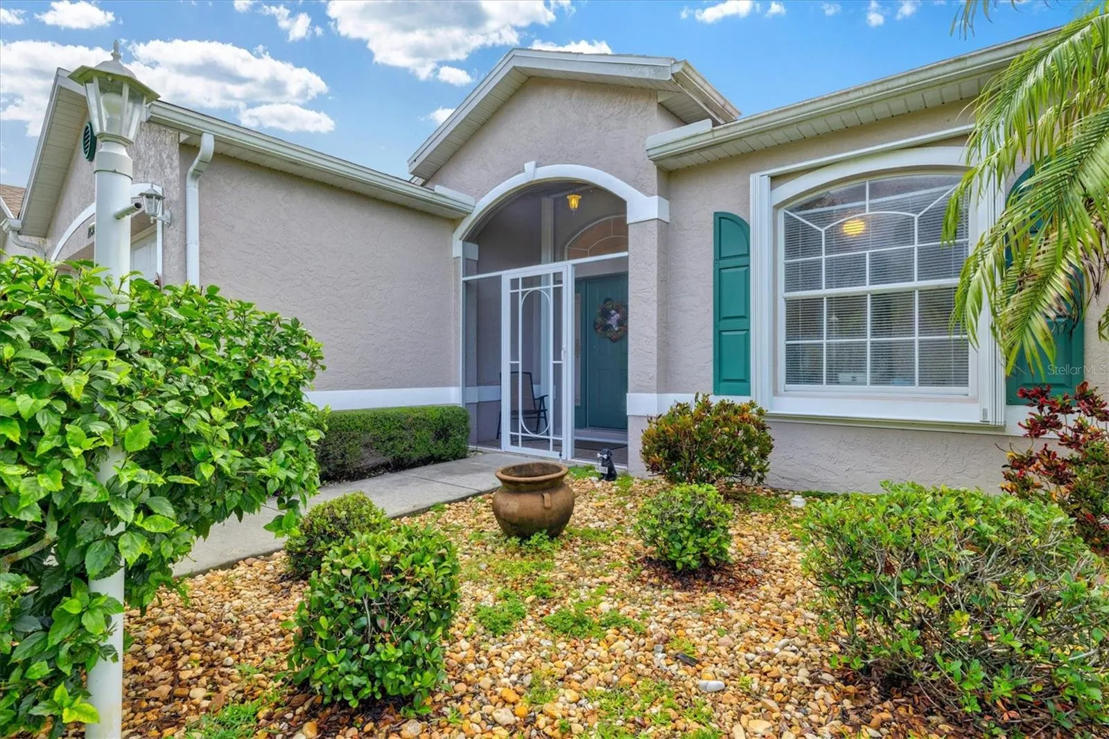 1434 HEDGEWOOD CIR