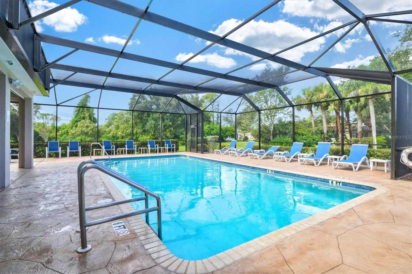 1434 HEDGEWOOD CIR