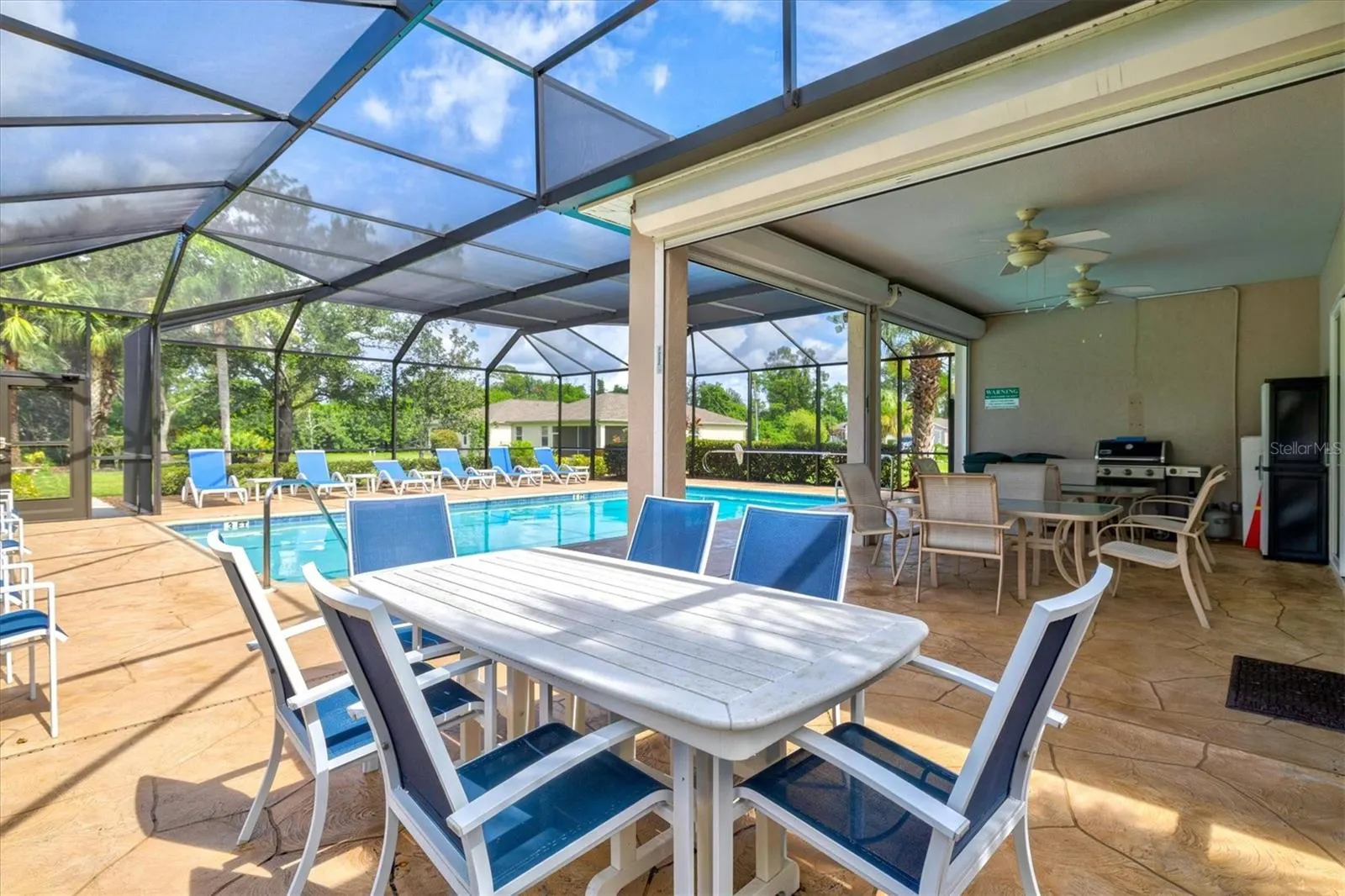 1434 HEDGEWOOD CIR