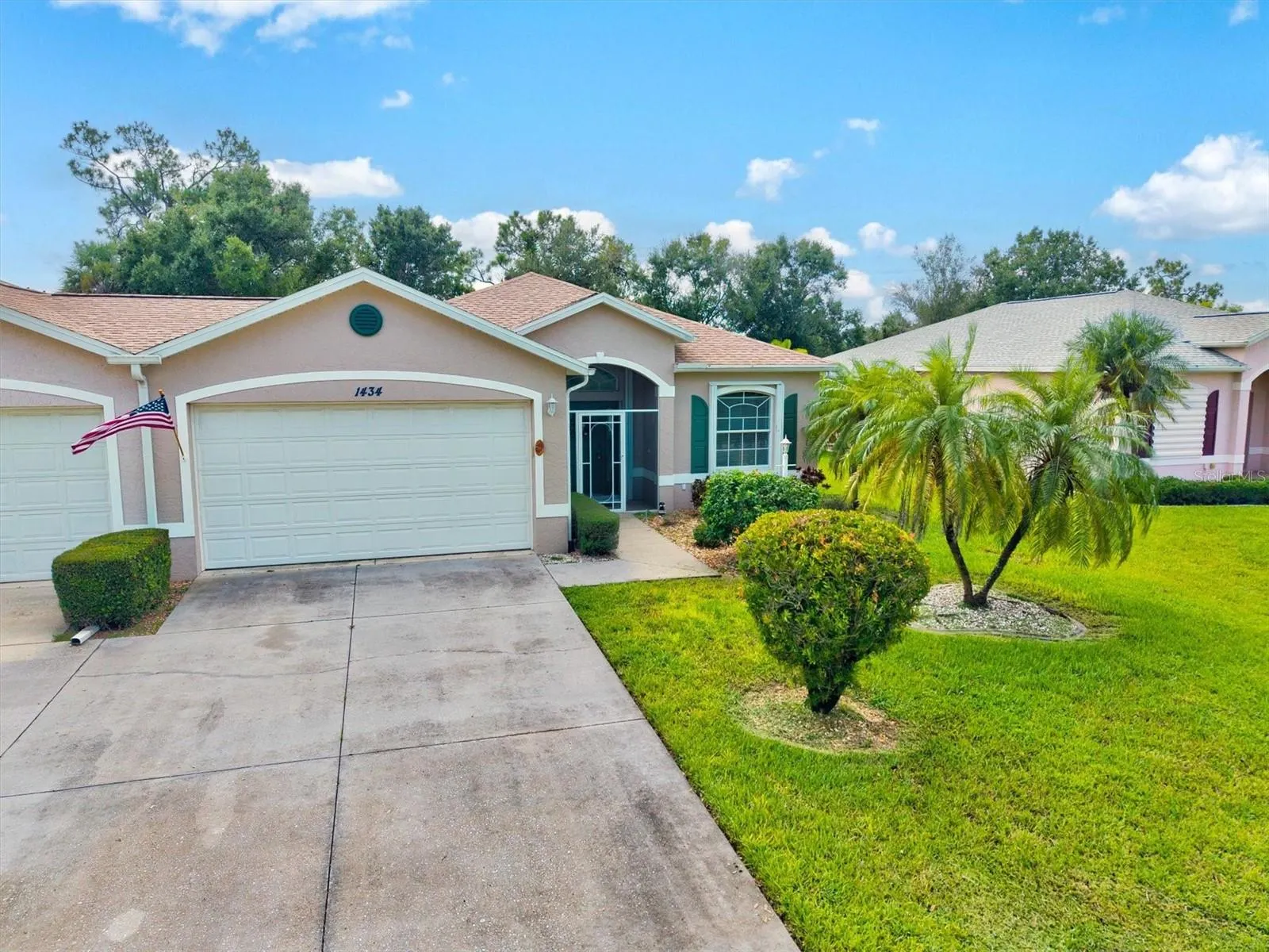 1434 HEDGEWOOD CIR