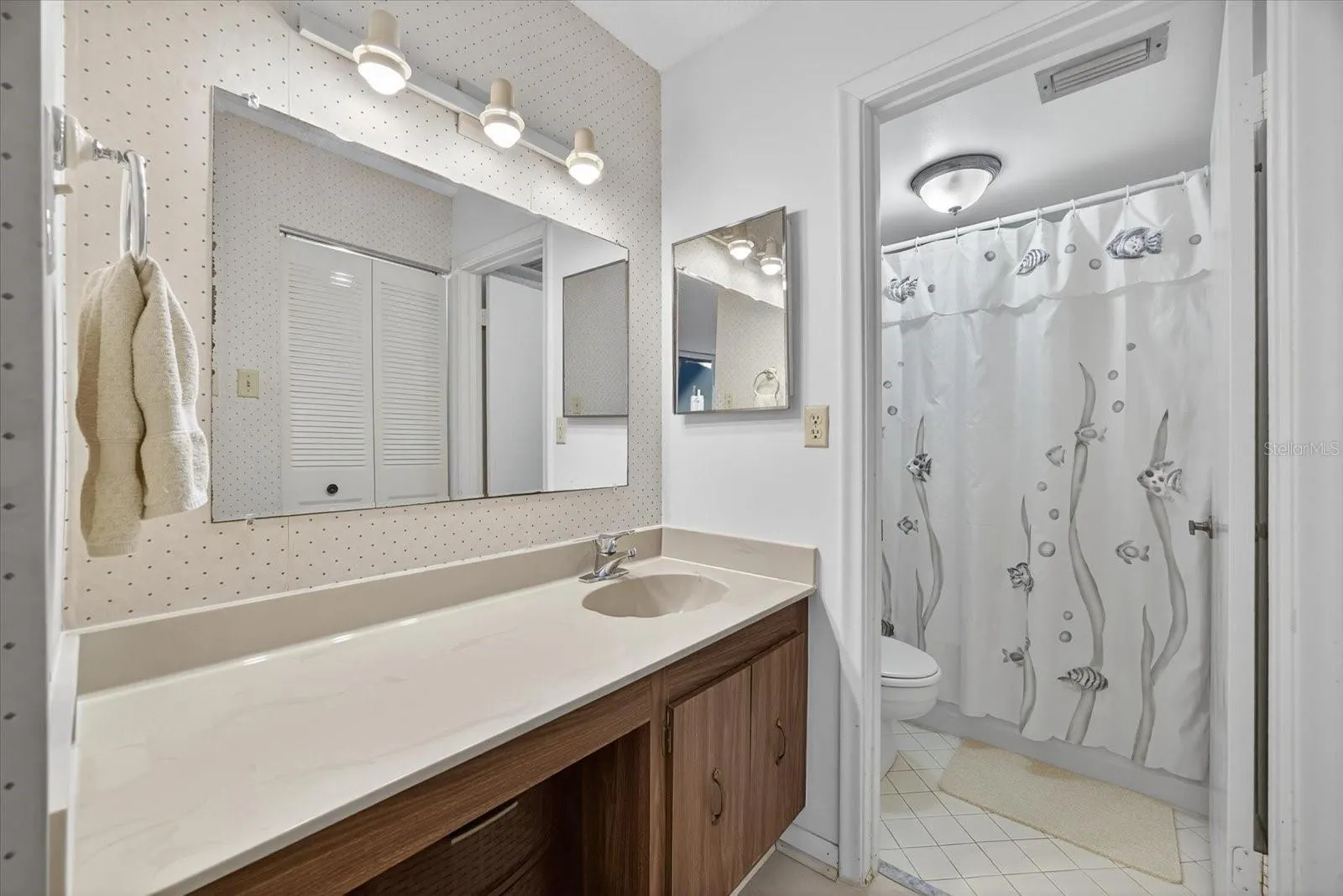 6051 SUN BLVD #403, #403